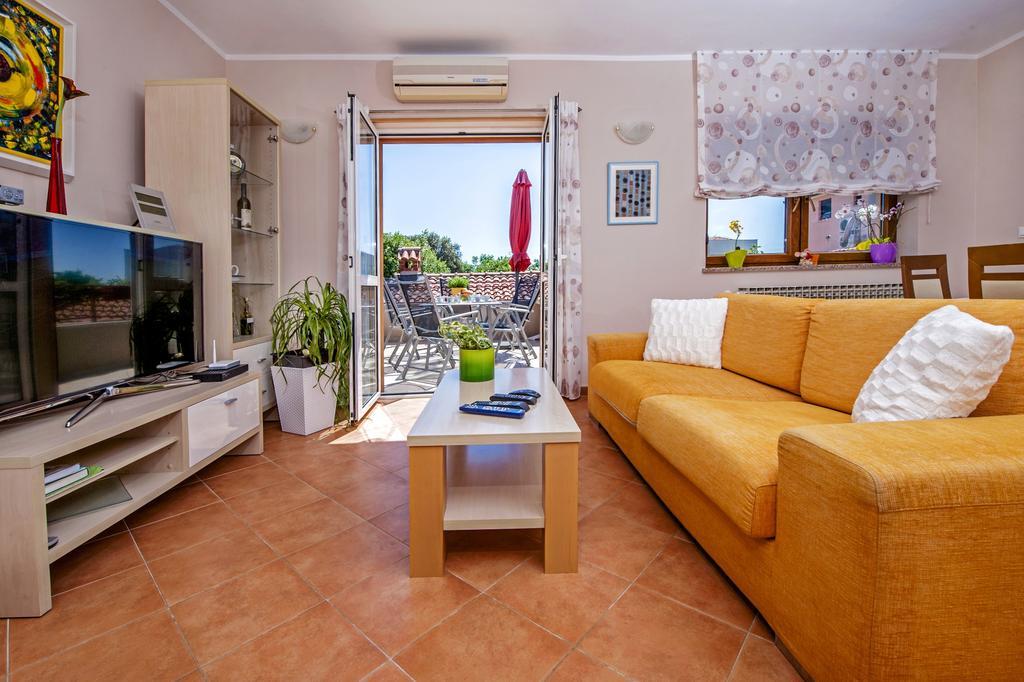 Apartament Karmen *