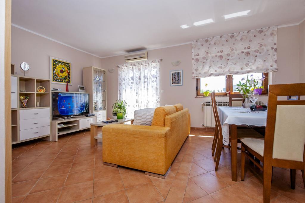 Apartament Karmen