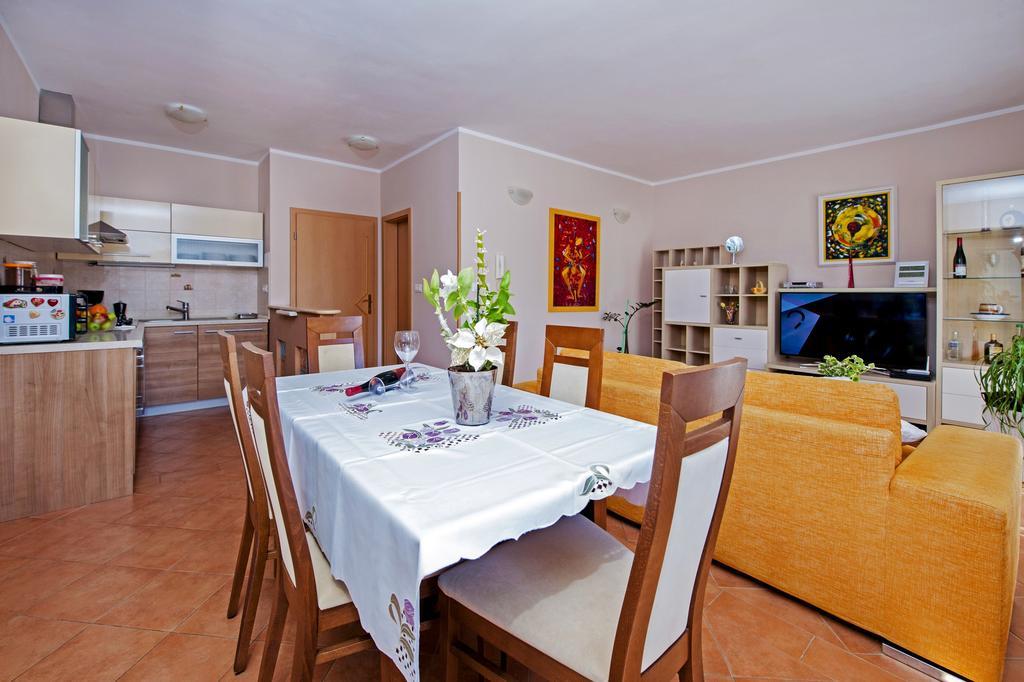Apartament Karmen
