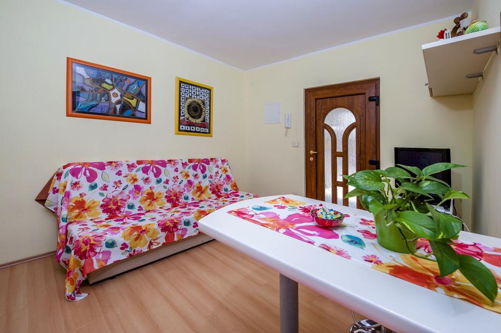 Apartament Karmen *